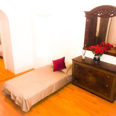 "Casa20200" 2 X Apartments Je 150Qm Fuer Business, Familien, Gruppen, Handwerker 15Min Von Berlin, Erdbeerhof, Outlet B5, 5Min Vom See Falkensee !! 2 Apartment Each 150Qm For Business , Families 15Min From Berlin!! Buitenkant foto