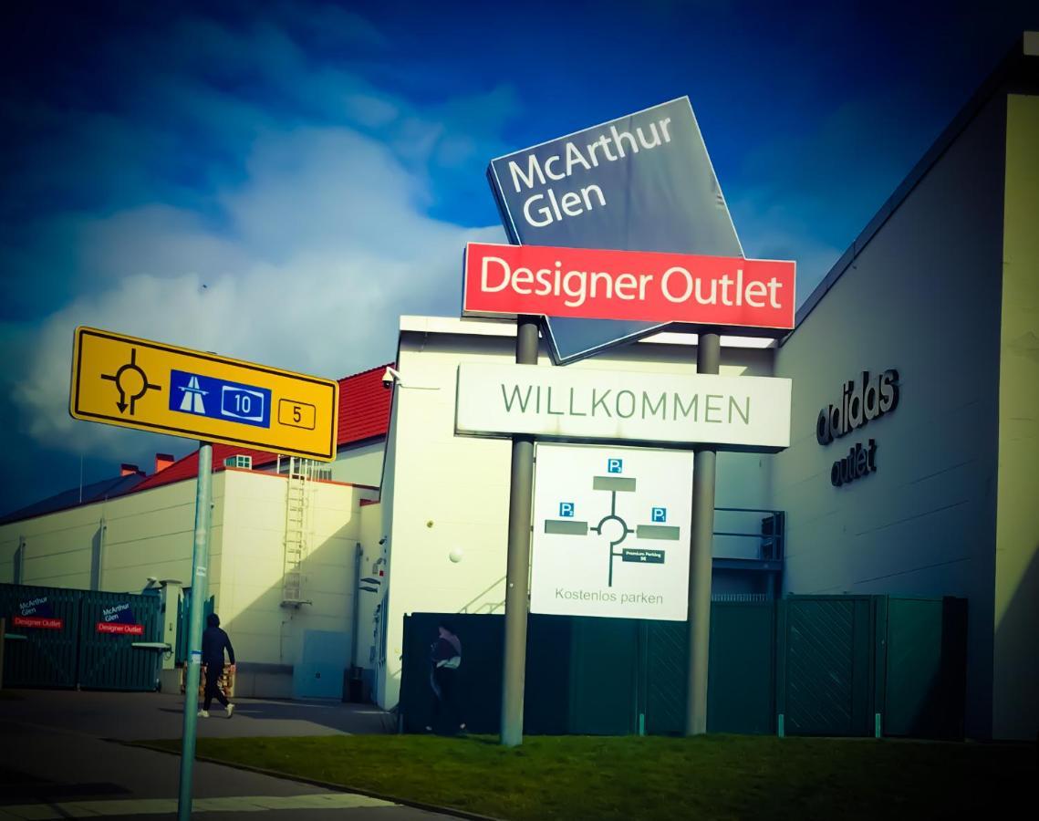 "Casa20200" 2 X Apartments Je 150Qm Fuer Business, Familien, Gruppen, Handwerker 15Min Von Berlin, Erdbeerhof, Outlet B5, 5Min Vom See Falkensee !! 2 Apartment Each 150Qm For Business , Families 15Min From Berlin!! Buitenkant foto