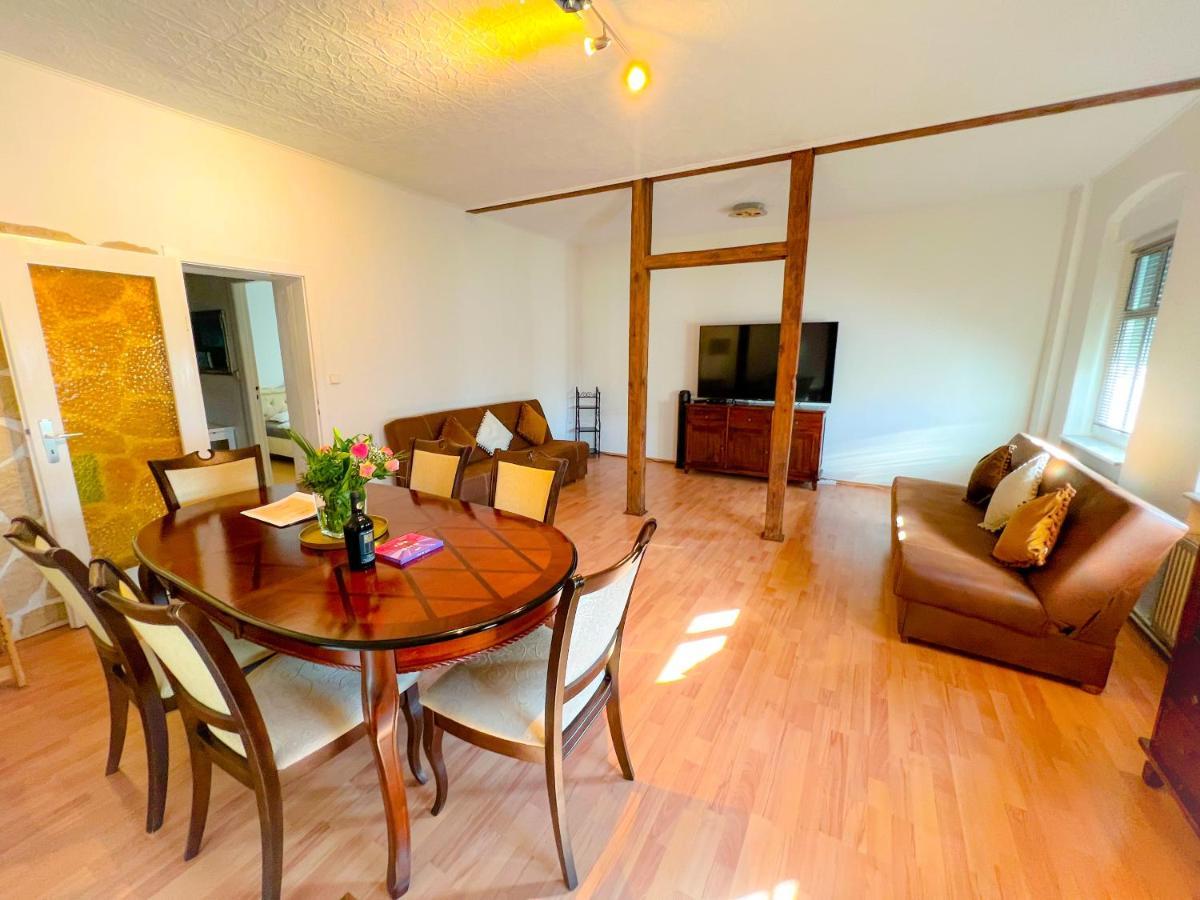 "Casa20200" 2 X Apartments Je 150Qm Fuer Business, Familien, Gruppen, Handwerker 15Min Von Berlin, Erdbeerhof, Outlet B5, 5Min Vom See Falkensee !! 2 Apartment Each 150Qm For Business , Families 15Min From Berlin!! Buitenkant foto