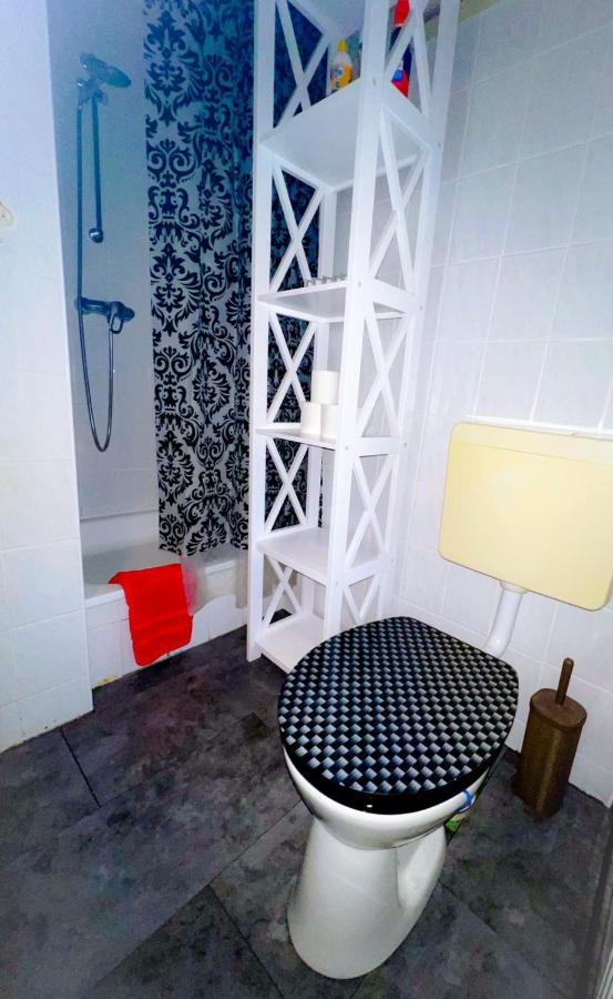 "Casa20200" 2 X Apartments Je 150Qm Fuer Business, Familien, Gruppen, Handwerker 15Min Von Berlin, Erdbeerhof, Outlet B5, 5Min Vom See Falkensee !! 2 Apartment Each 150Qm For Business , Families 15Min From Berlin!! Buitenkant foto